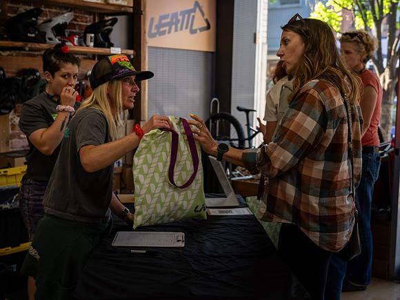 LadiesAllRide