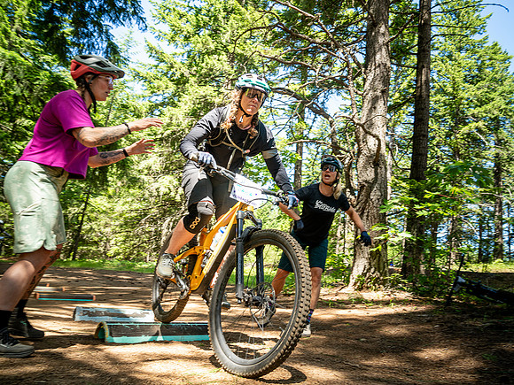 LadiesAllRide